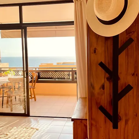 Casa Hugo - Ocean View, Quiet Pool, Fibre Net, Gigantes Daire Puerto de Santiago (Tenerife)